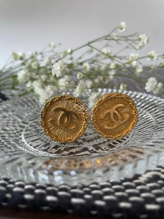 Chanel 96P Round Earrings