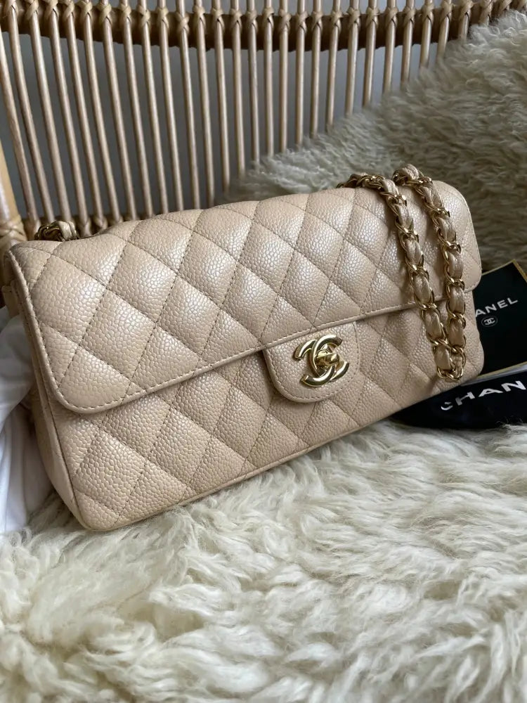 Chanel 2025 beige flap