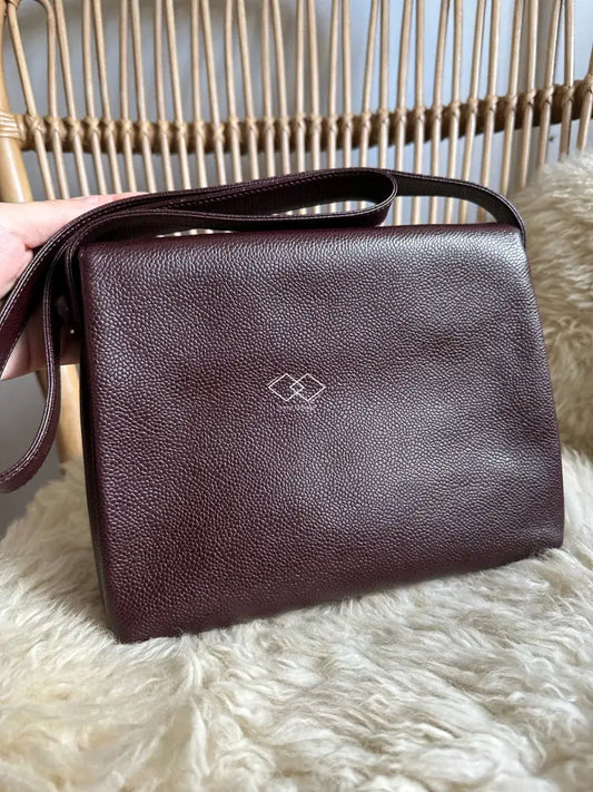 Chanel Burgundy Red Caviar Messenger Bag