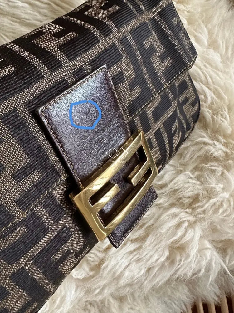 Fendi Classic Zucca Baguette Ghw