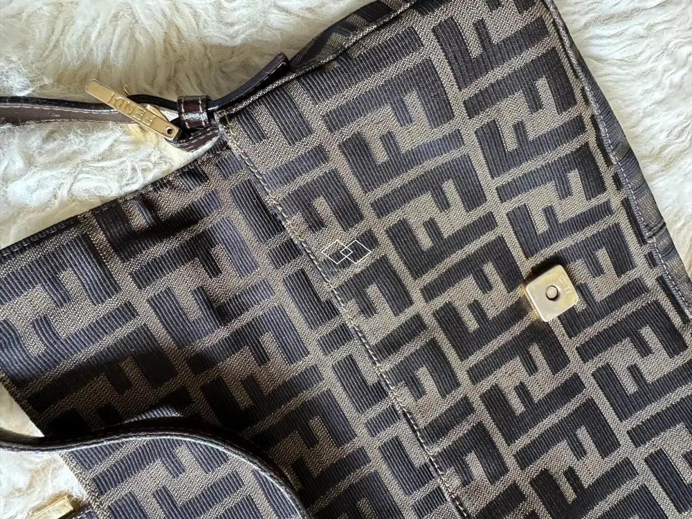 Fendi Classic Zucca Baguette Ghw