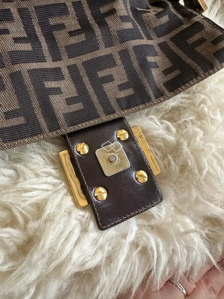 Fendi Classic Zucca Baguette Ghw