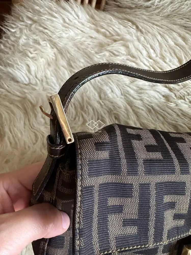 Fendi Classic Zucca Baguette Ghw