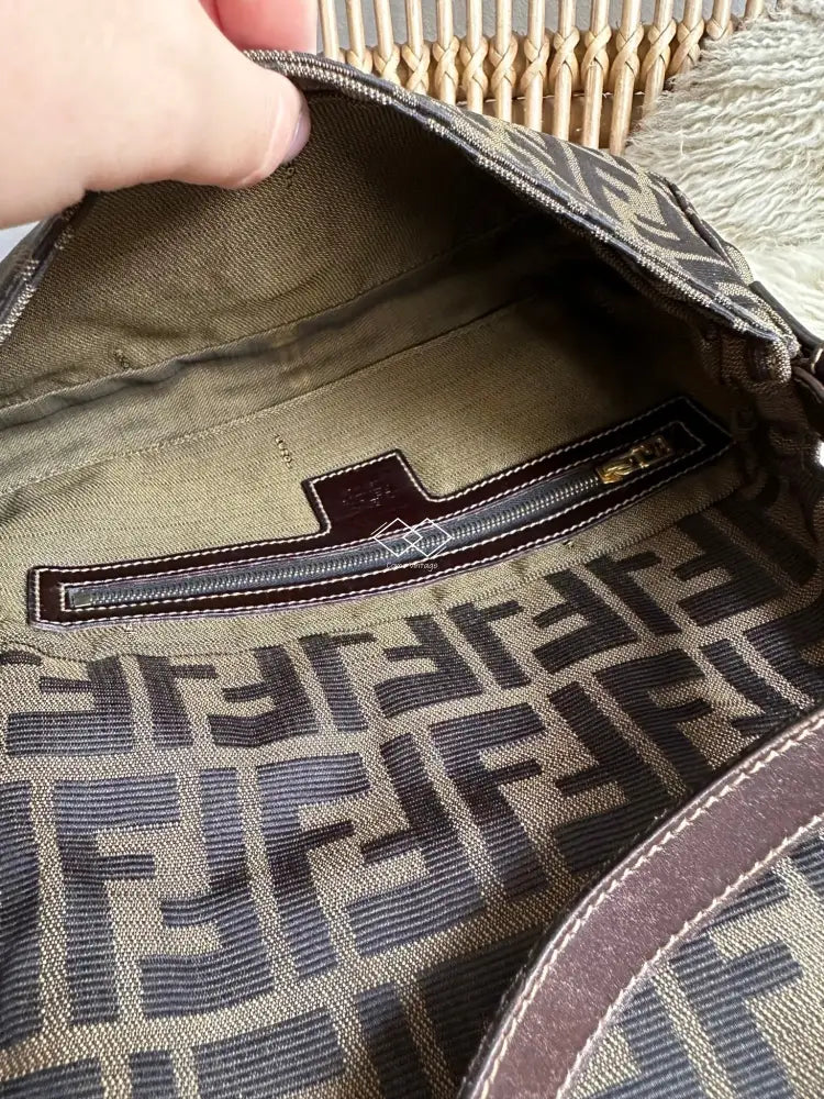 Fendi Classic Zucca Baguette Ghw