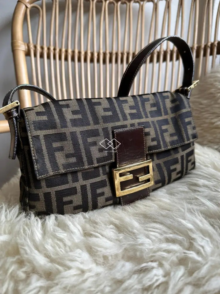 Fendi Classic Zucca Baguette Ghw