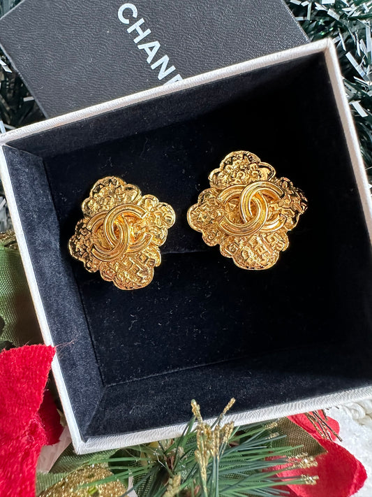 Chanel 95P Diamond-Shaped Clip On Earrings