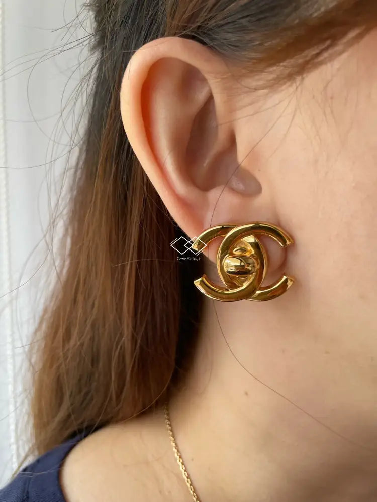 Chanel 96A Turnlock Clip On Earrings (L)