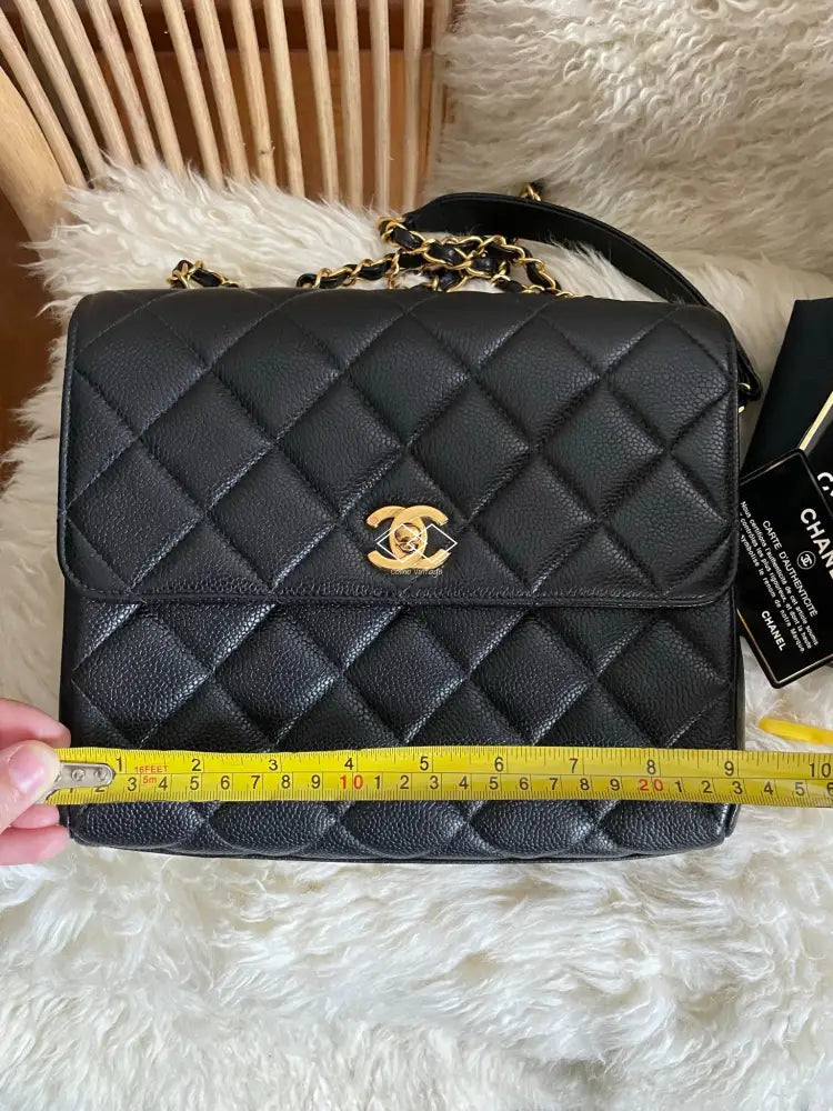 Chanel Black Caviar 23cm Square 24k Gold Hardware - Full Set – como-vintage