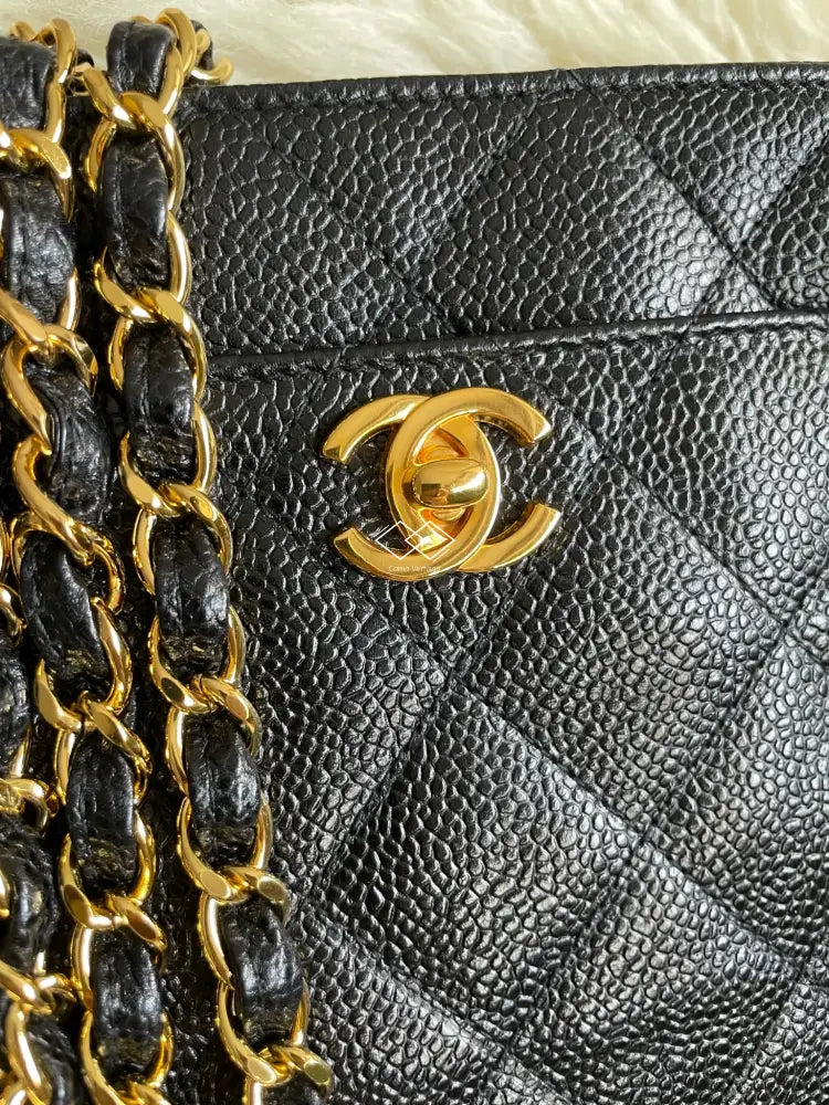 chanel black caviar shoulder bag