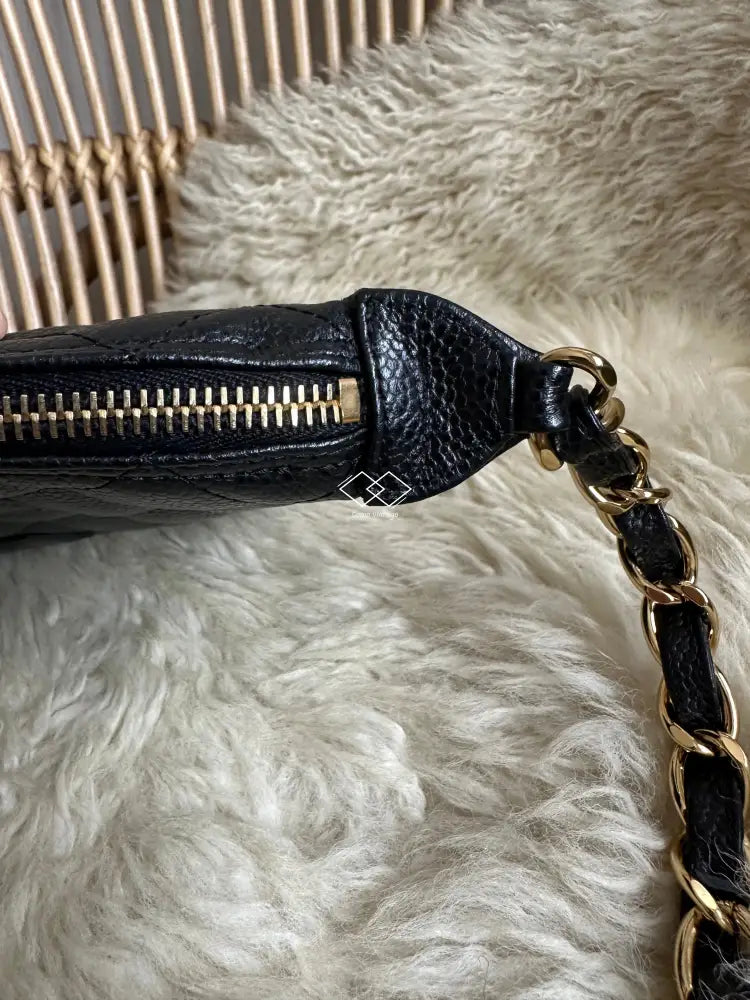 Chanel black sales crossbody gold chain