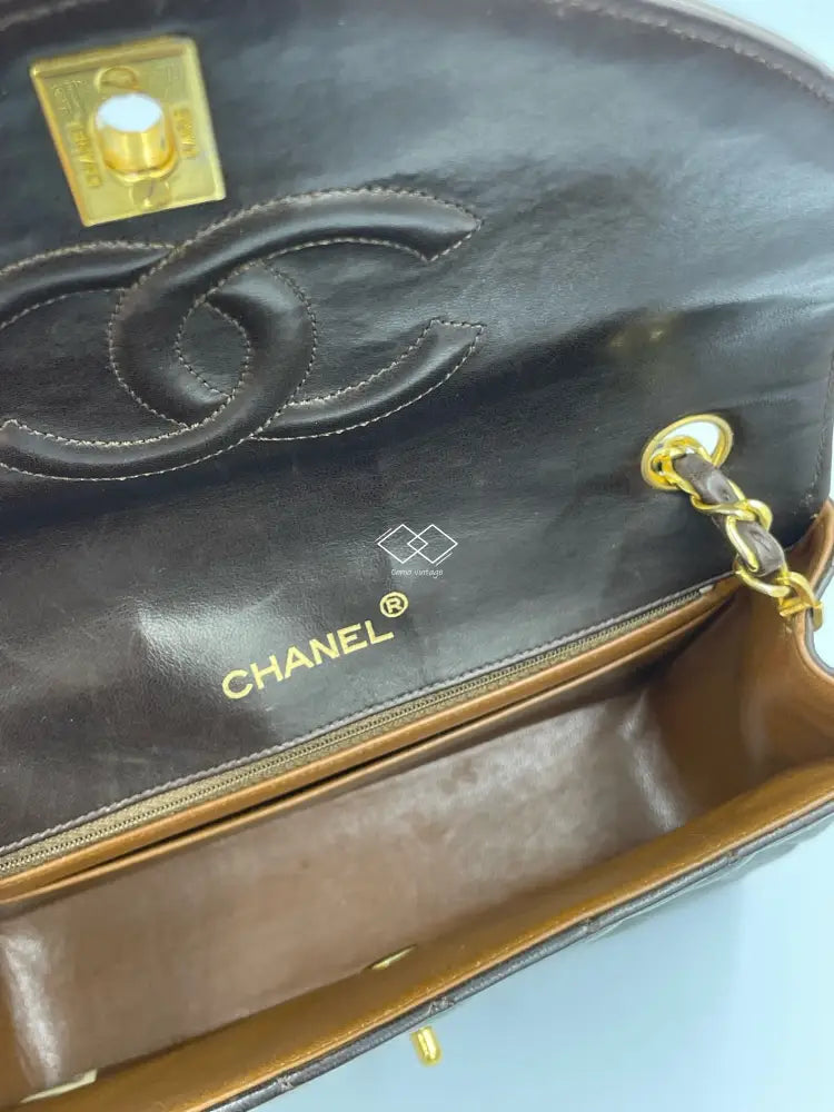Chanel Brown Quilted Lambskin Half Moon Flap Gold Hardware – como-vintage