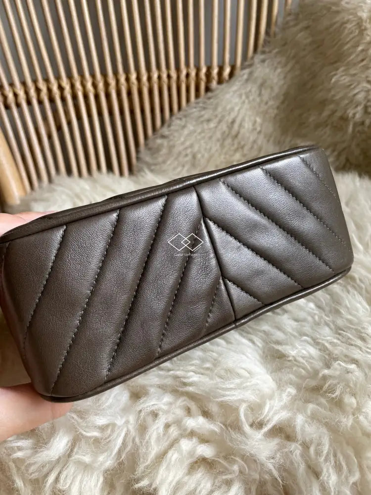 Chanel wallet deals 2019