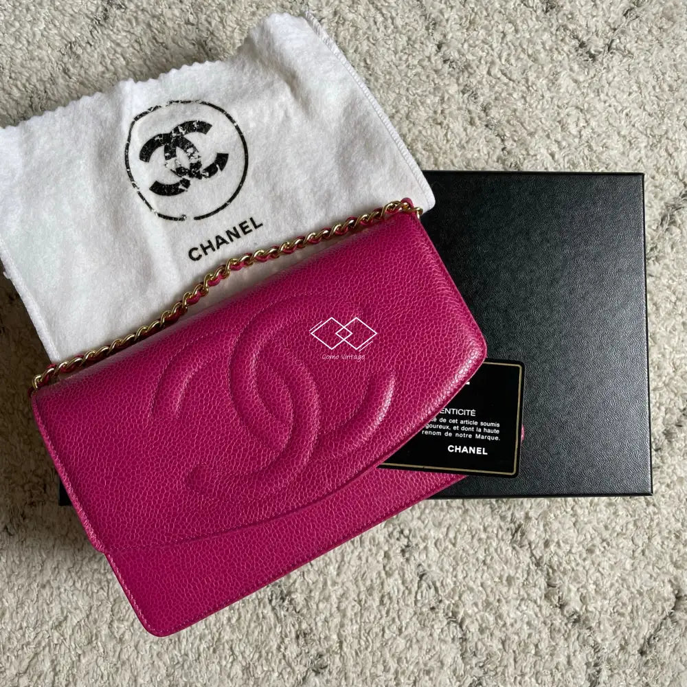 CHANEL FUCHSIA PINK CAVIAR CC LOGO CARD HOLDER WALLET GOLD HW