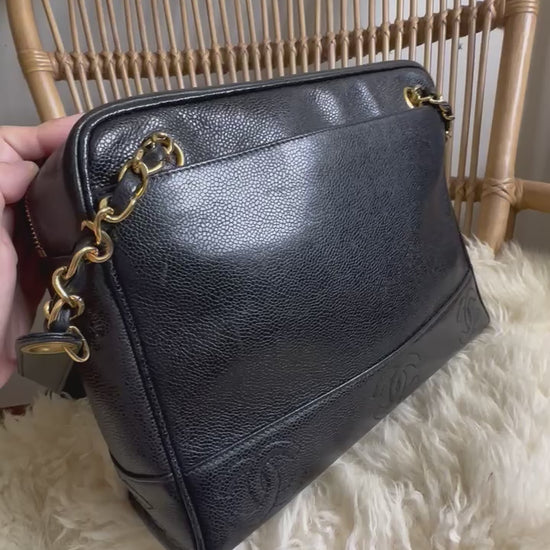 Chanel Vintage 90's Black Caviar Quilted CC Classic Flap Crossbody Shoulder  Bag For Sale at 1stDibs