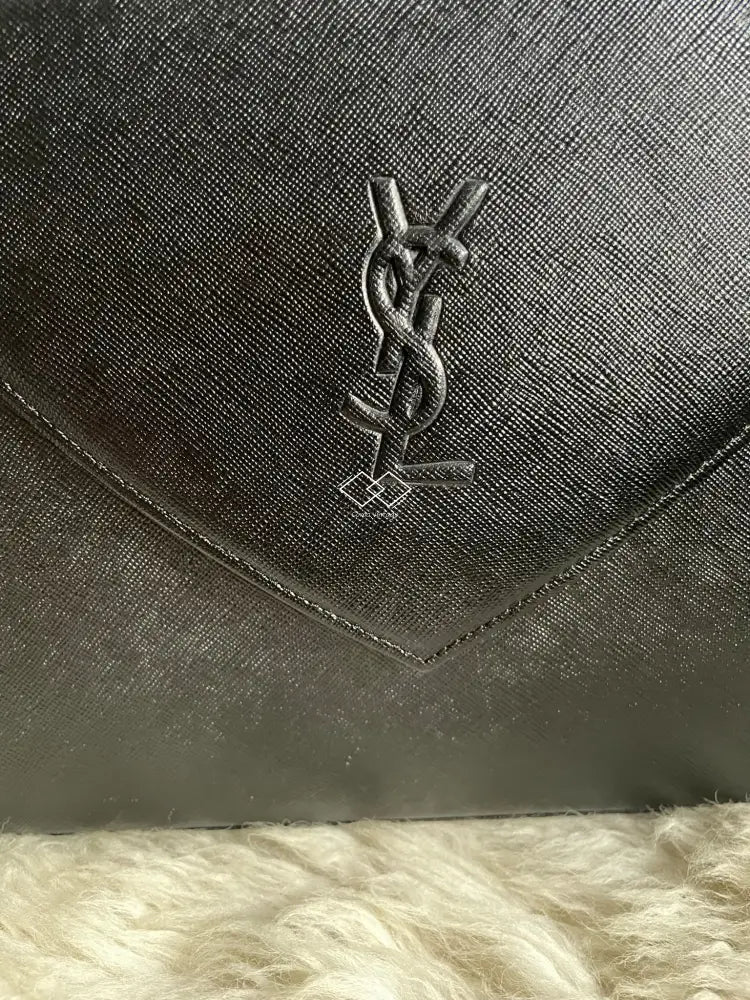 Ysl Black Grained Shiny Leather Top Handle